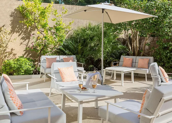 Western Matisse מלון